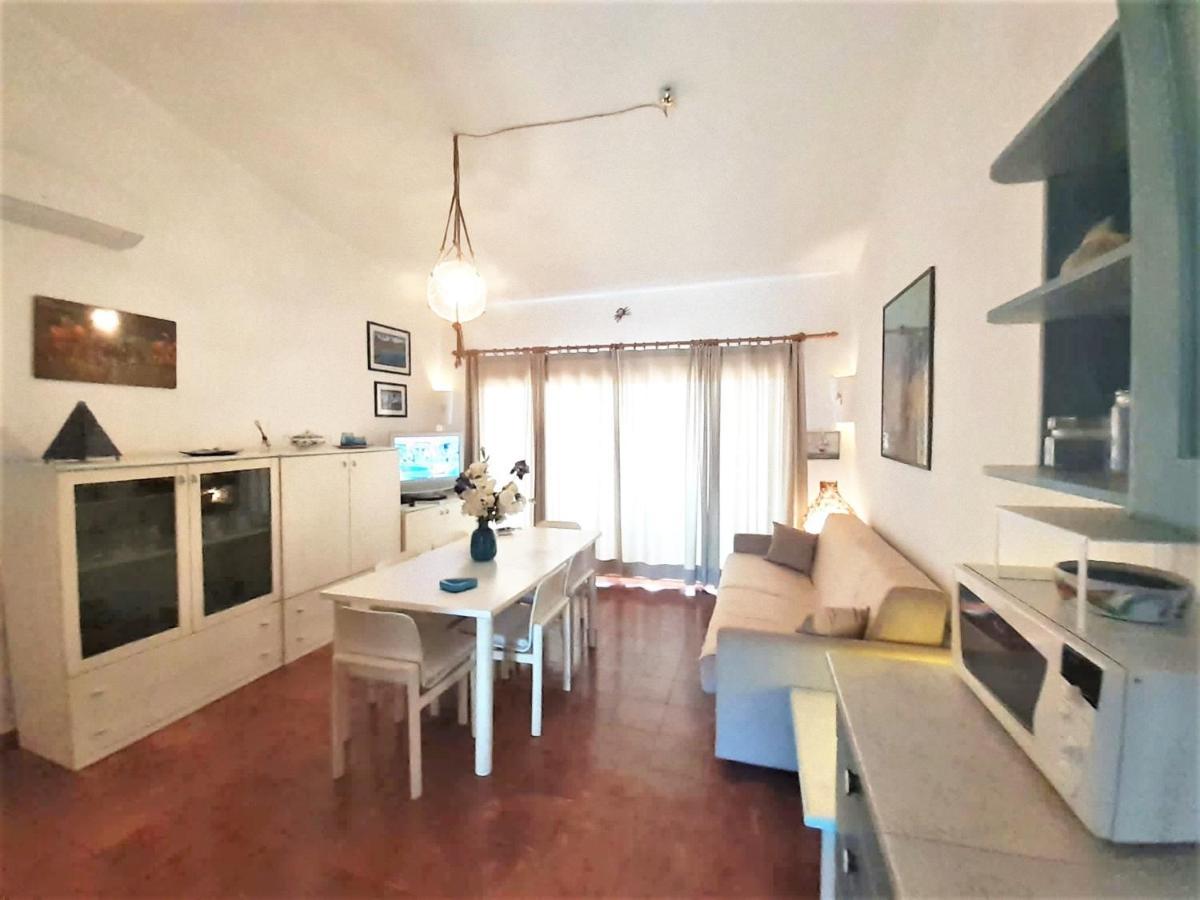 Appartamenti Marineledda Golfo Di Marinella Golfo Aranci Bagian luar foto